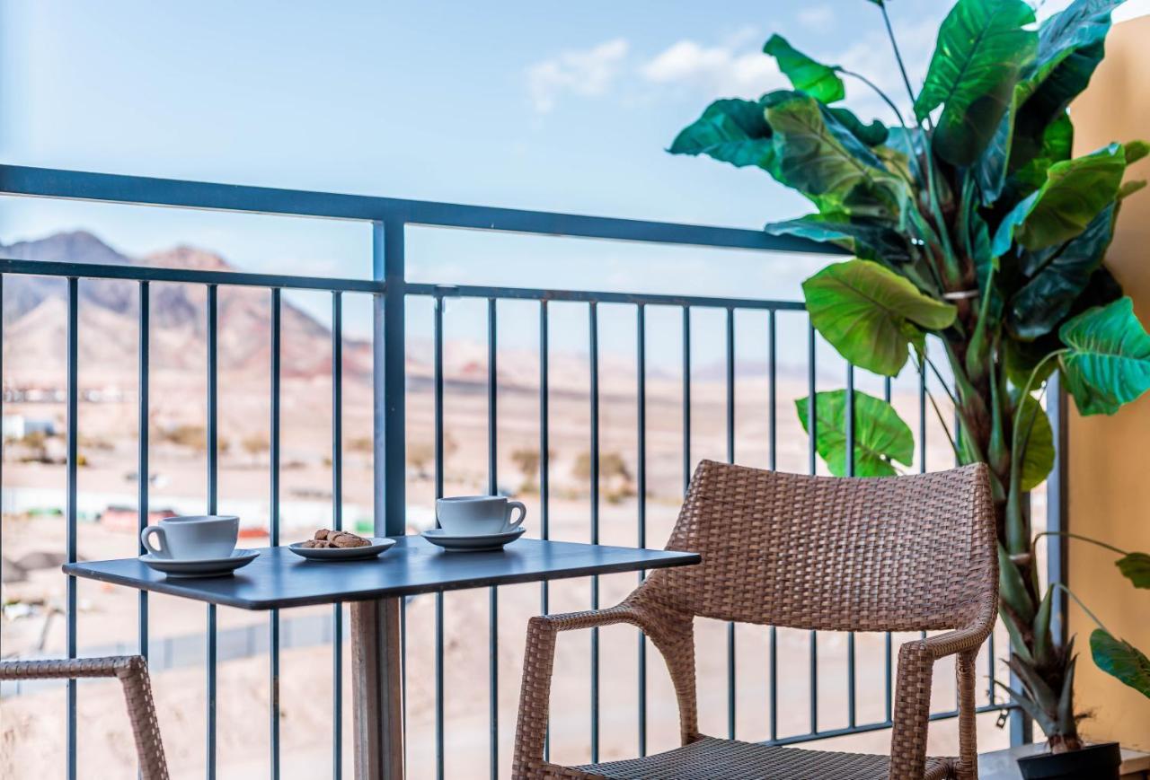 Almogim Suites Eilat Hotel (Adults Only) Exteriör bild